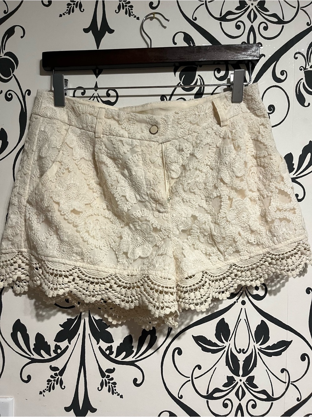 Monteau Cream Lace Crochet Hem Shorts